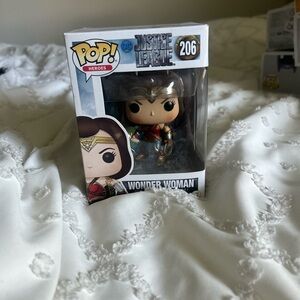 Justice League Wonder Women Funko Pop